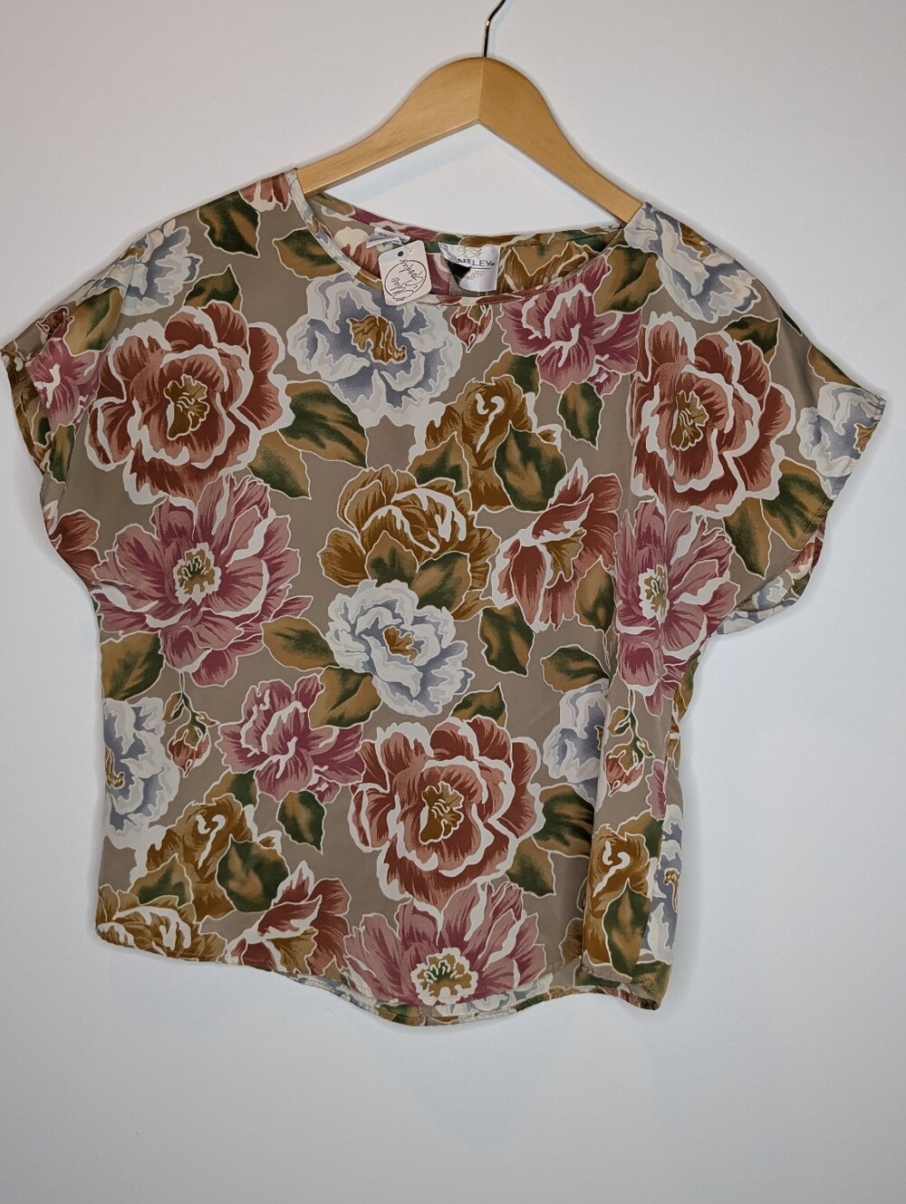 Vintage Floral Short-Sleeve Boxy Top in Taupe Floral Medium